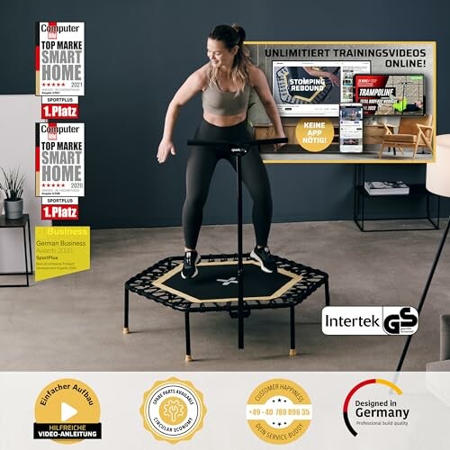 Mujer haciendo ejercicio en un trampolín pequeño